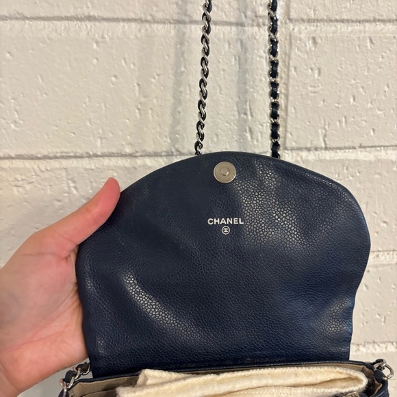 Chanel caviar leather navy blue half moon wallet on chain bag - Picture 10 of 16